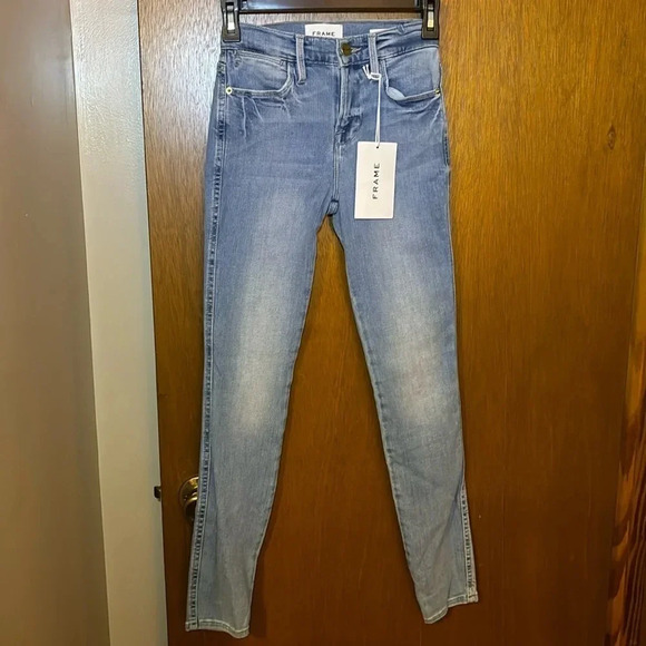 FRAME Le High Skinny Size 23 NWT - Picture 1 of 12